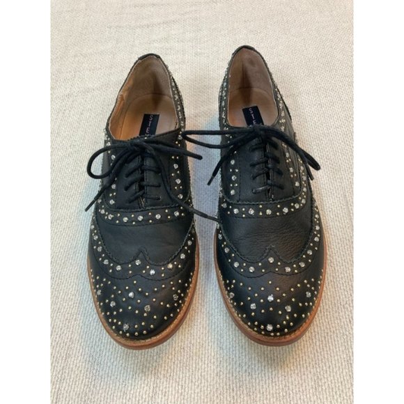 STEVEN by STEVE MADDEN "Goldey" Black Studded Wingtip lace up Oxfords. - Picture 2 of 8